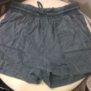 Universal Thread Gray Cargo Shorts Elastic Waistband